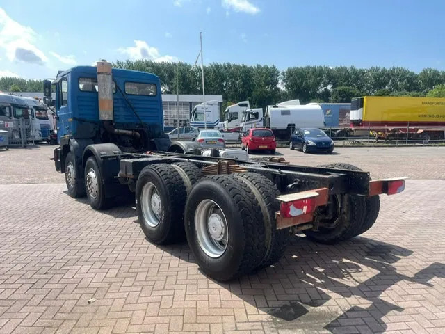 MAN 32.403 8x4 chassis Manual Full Steel - Šasija kravas automašīna: foto 4 MAN 32.403 8x4 chassis Manual Full Steel - Šasija kravas automašīna: foto 4