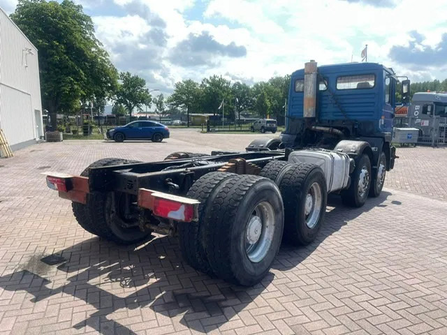 MAN 32.403 8x4 chassis Manual Full Steel - Šasija kravas automašīna: foto 5 MAN 32.403 8x4 chassis Manual Full Steel - Šasija kravas automašīna: foto 5