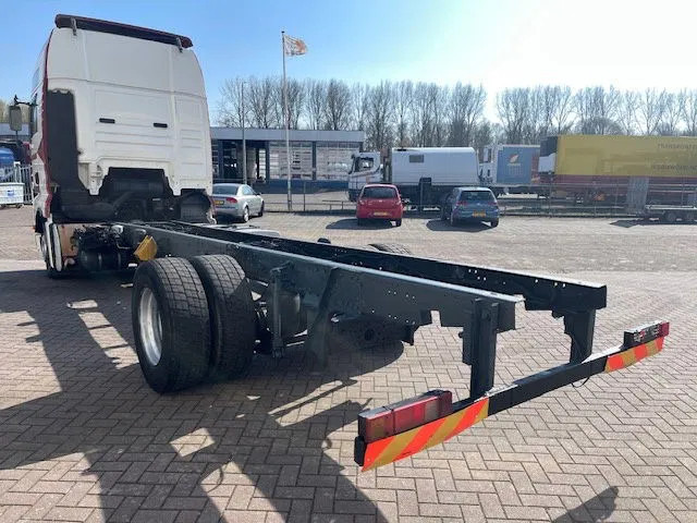 MAN TGA 18.460 Euro 3 Manual-gear Retarder - Šasija kravas automašīna: foto 5 MAN TGA 18.460 Euro 3 Manual-gear Retarder - Šasija kravas automašīna: foto 5