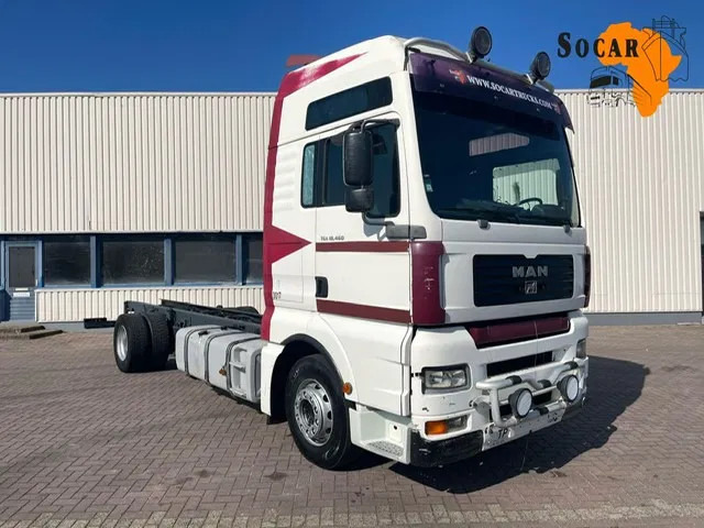MAN TGA 18.460 Euro 3 Manual-gear Retarder - Šasija kravas automašīna: foto 1 MAN TGA 18.460 Euro 3 Manual-gear Retarder - Šasija kravas automašīna: foto 1