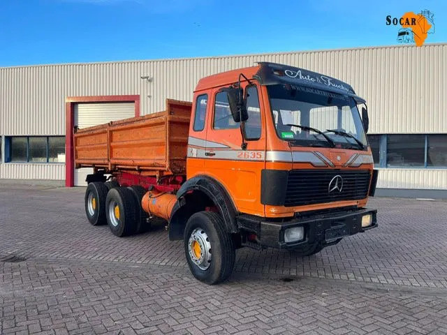 Mercedes-Benz AK 2635 6x4 V8 - Kravas automašīna pašizgāzējs: foto 1 Mercedes-Benz AK 2635 6x4 V8 - Kravas automašīna pašizgāzējs: foto 1