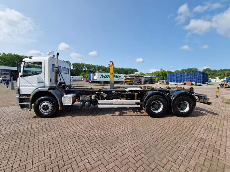 Mercedes-Benz Atego 2628 6x4, Manual gear, full steel suspension - Šasija kravas automašīna: foto 5 Mercedes-Benz Atego 2628 6x4, Manual gear, full steel suspension - Šasija kravas automašīna: foto 5