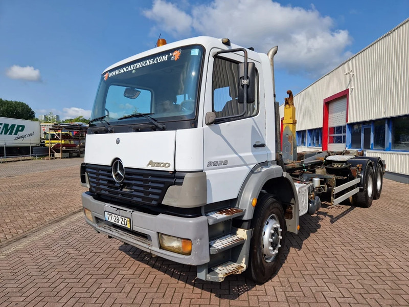 Mercedes-Benz Atego 2628 6x4, Manual gear, full steel suspension - Šasija kravas automašīna: foto 2 Mercedes-Benz Atego 2628 6x4, Manual gear, full steel suspension - Šasija kravas automašīna: foto 2