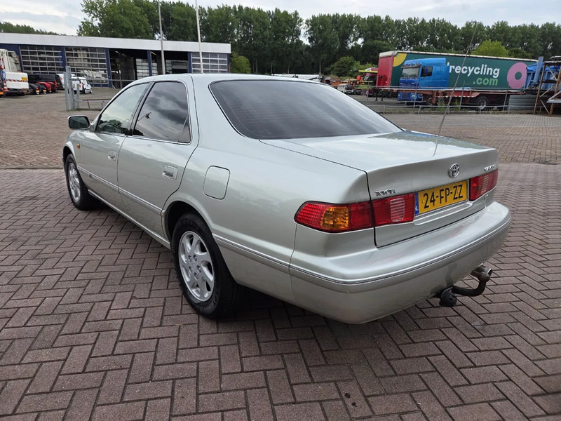Toyota Camry 3.0 V6 24v // Automaat // leather Seats Cruise Control - Sedans: foto 5 Toyota Camry 3.0 V6 24v // Automaat // leather Seats Cruise Control - Sedans: foto 5