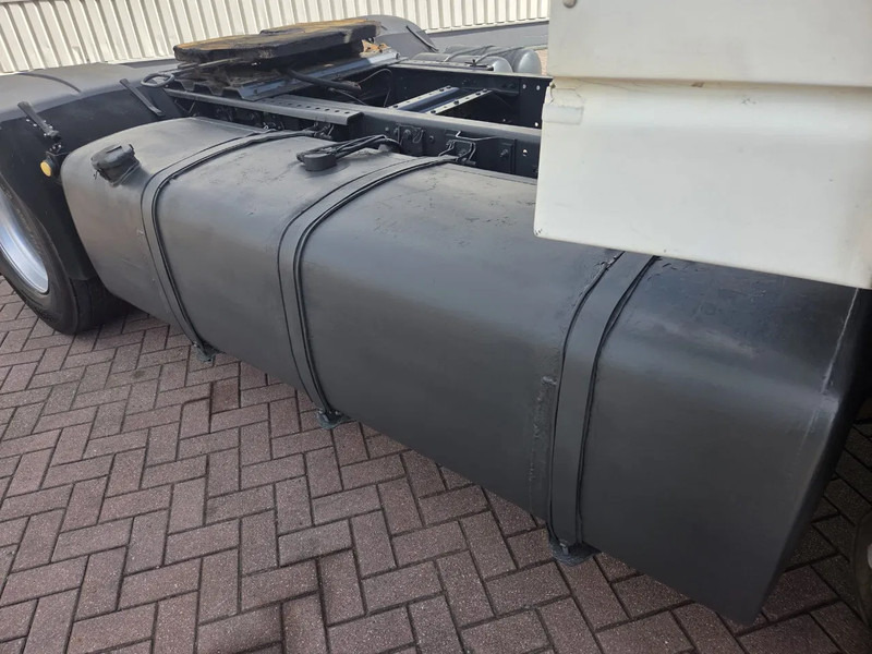 DAF XF 95.430 Manual gear Euro 3 - Vilcējs: foto 3 DAF XF 95.430 Manual gear Euro 3 - Vilcējs: foto 3