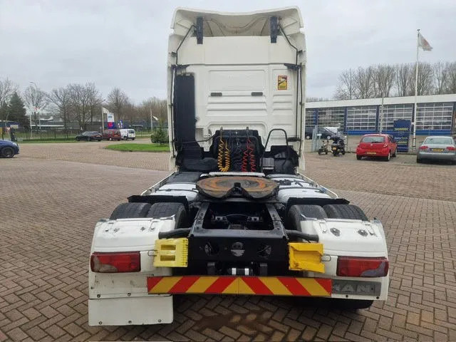 MAN TGX 18.480 Euro 5 Retarder 2-Tanks - Vilcējs: foto 4 MAN TGX 18.480 Euro 5 Retarder 2-Tanks - Vilcējs: foto 4