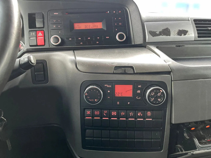 Vilcējs MAN TGX 18.480 Euro 5 Retarder 2 Tanks: foto 15