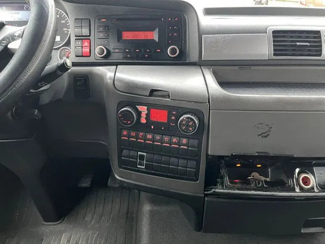 Vilcējs MAN TGX 18.480 Euro 5 Retarder 2-Tanks: foto 16