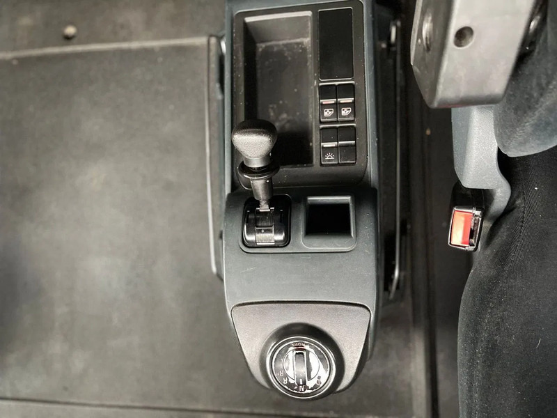 Vilcējs MAN TGX 18.480 Euro 5 Retarder 2 Tanks: foto 11