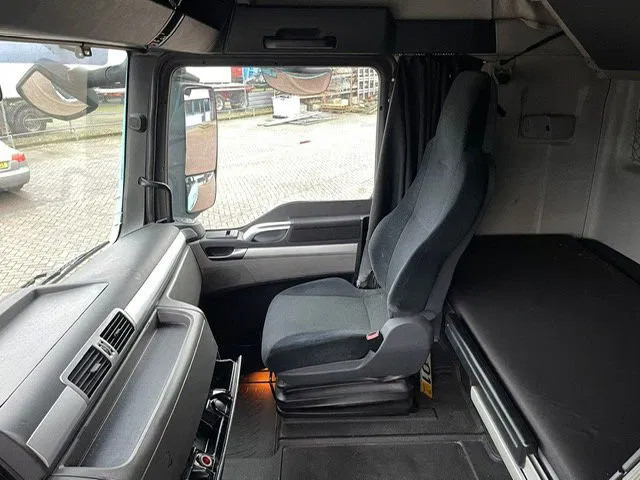 Vilcējs MAN TGX 18.480 Euro 5 Retarder 2-Tanks: foto 20