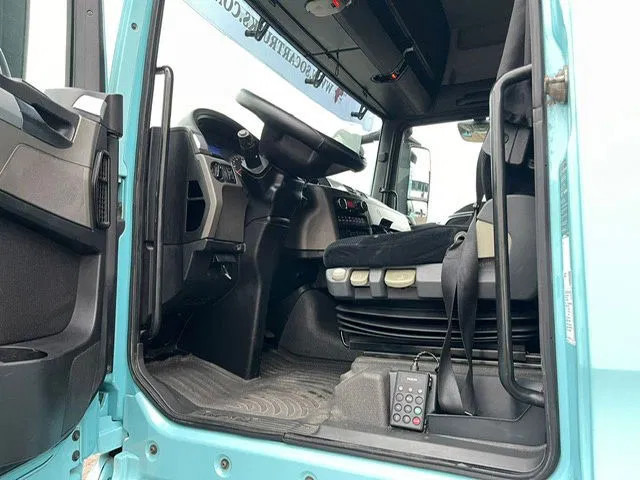 Vilcējs MAN TGX 18.480 Euro 5 Retarder 2-Tanks: foto 10