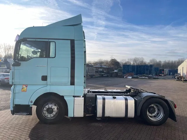 Vilcējs MAN TGX 18.480 Euro 5 Retarder 2 Tanks: foto 7