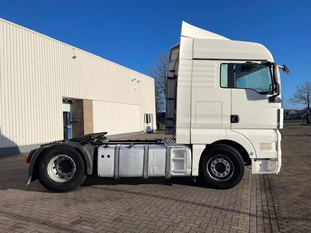 MAN TGX 18.480 Euro 5 Retarder - Vilcējs: foto 2 MAN TGX 18.480 Euro 5 Retarder - Vilcējs: foto 2