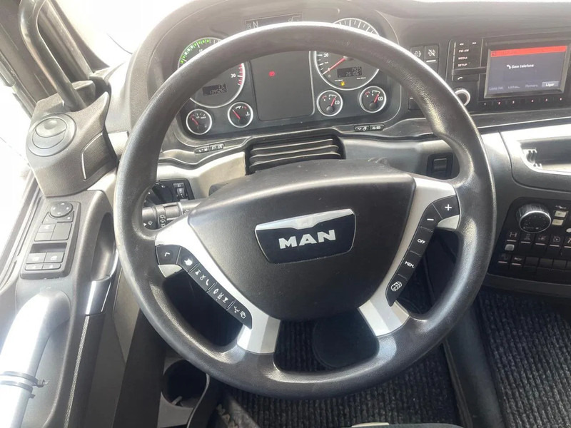 Vilcējs MAN TGX 18.560 Euro 6 Retarder 2Tank: foto 13 Vilcējs MAN TGX 18.560 Euro 6 Retarder 2Tank: foto 13