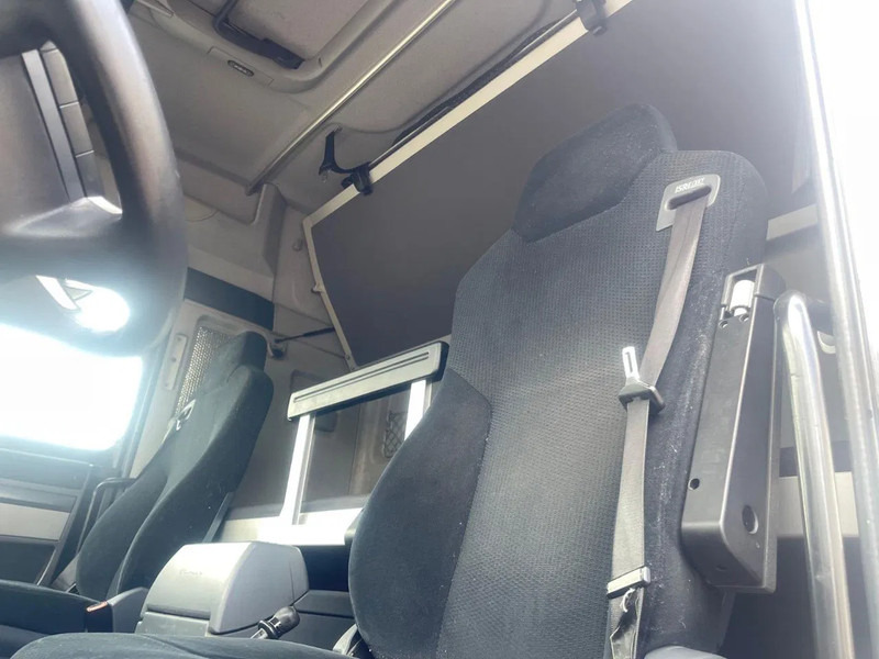 Vilcējs MAN TGX 18.560 Euro 6 Retarder 2Tank: foto 12 Vilcējs MAN TGX 18.560 Euro 6 Retarder 2Tank: foto 12