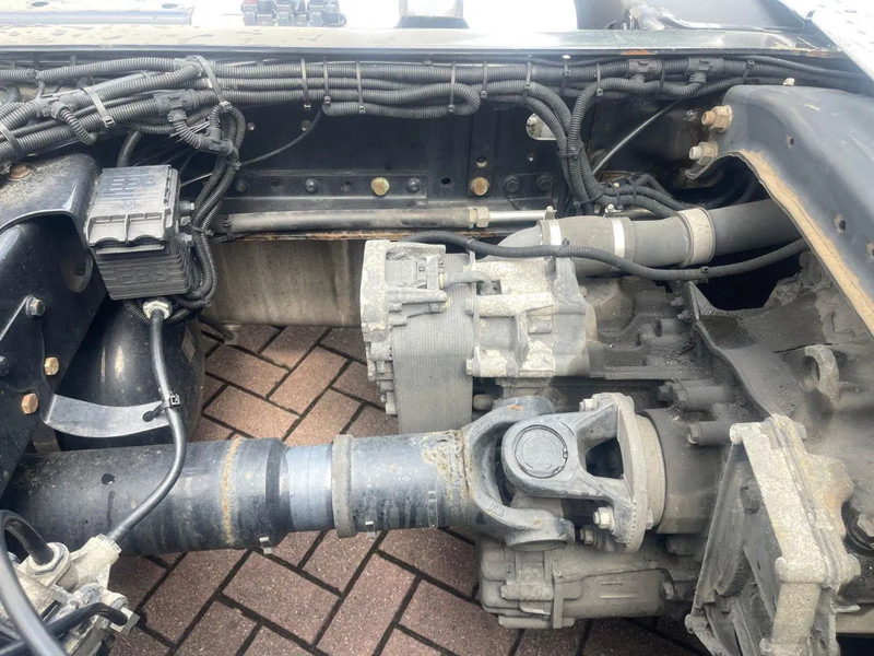 Vilcējs MAN TGX 18.560 Euro 6 Retarder 2Tank: foto 6 Vilcējs MAN TGX 18.560 Euro 6 Retarder 2Tank: foto 6