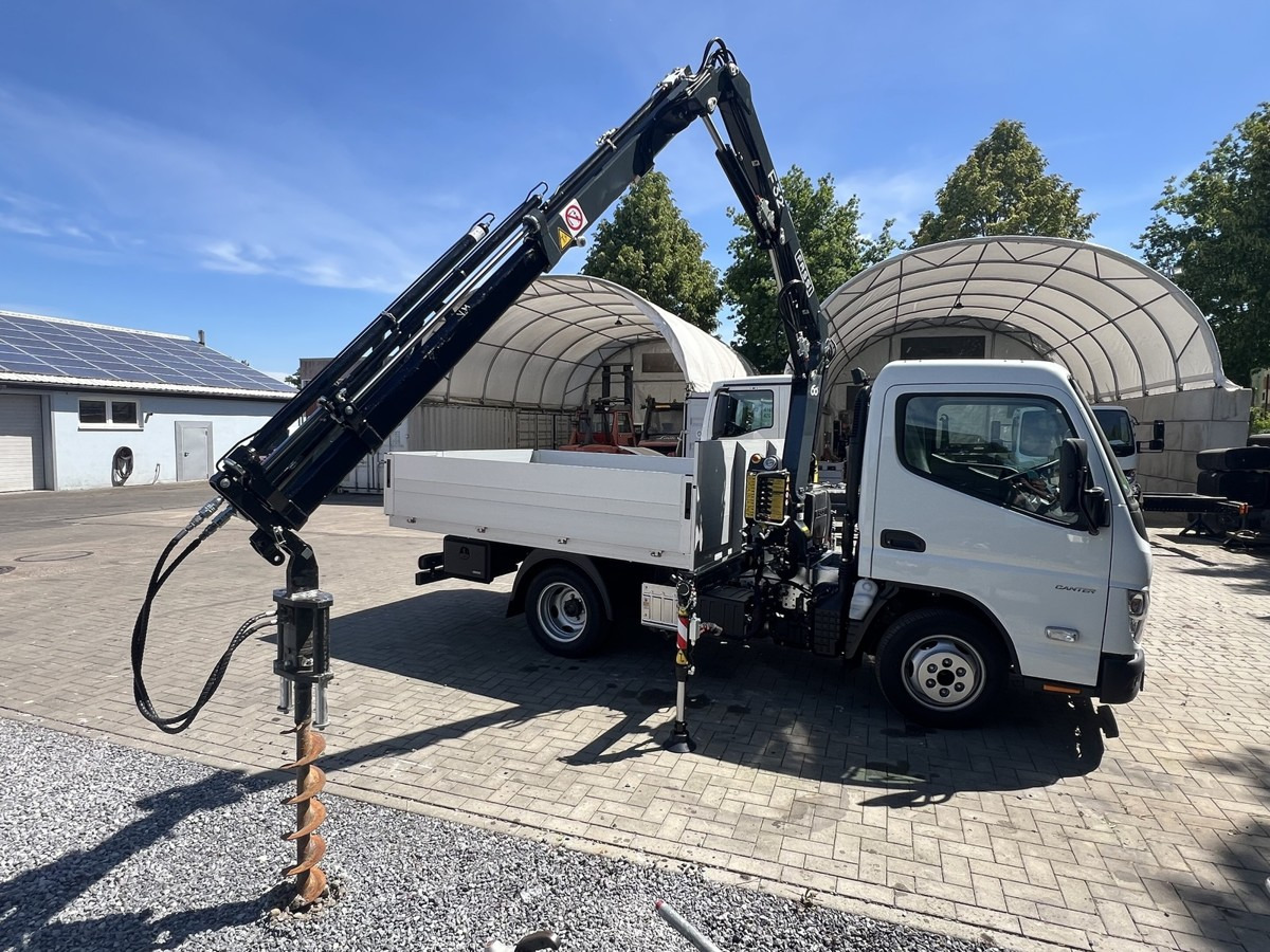 FUSO 3S15 Alu Pritsche 2.80m Ladekran Bohrgerät - Automašīna ar kravas platformu: foto 1 FUSO 3S15 Alu Pritsche 2.80m Ladekran Bohrgerät - Automašīna ar kravas platformu: foto 1