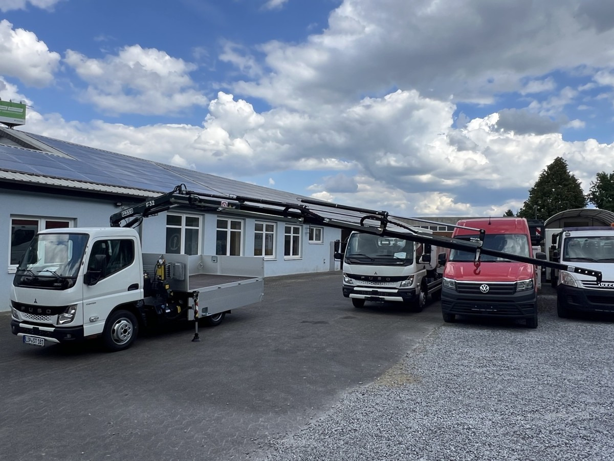 FUSO 3S15 Alu Pritsche 2.80m Ladekran Bohrgerät - Automašīna ar kravas platformu: foto 5 FUSO 3S15 Alu Pritsche 2.80m Ladekran Bohrgerät - Automašīna ar kravas platformu: foto 5