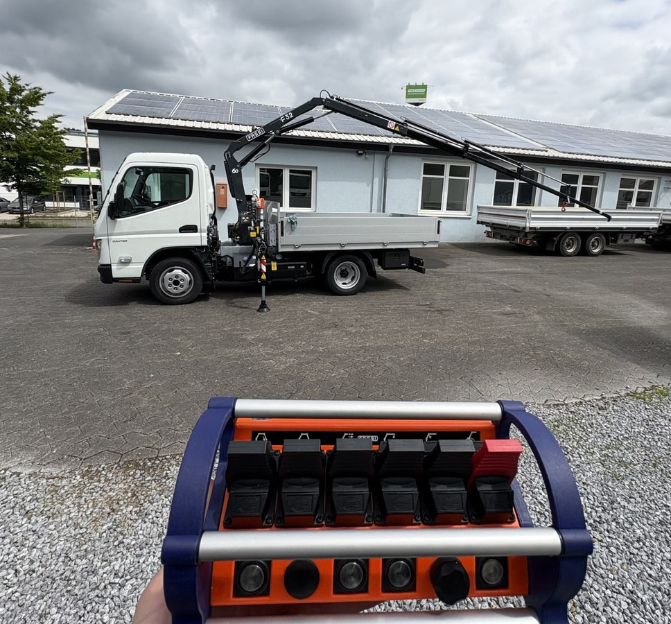 FUSO 3S15 Alu Pritsche 2.80m Ladekran Funk! sofort ve - Kravas auto ar manipulatoru, Bortu kravas automašīna/ Platforma: foto 5 FUSO 3S15 Alu Pritsche 2.80m Ladekran Funk! sofort ve - Kravas auto ar manipulatoru, Bortu kravas automašīna/ Platforma: foto 5