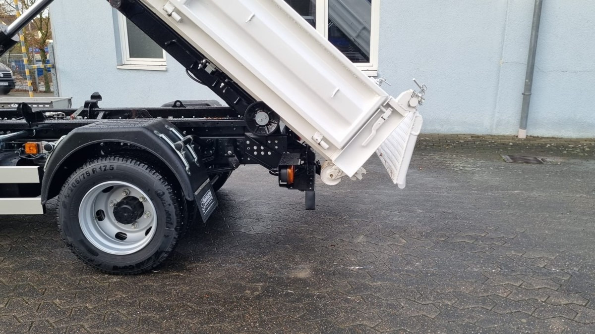 FUSO FUSO 9C18 40km/h City Abrollkipper WLF Swiss CH - Pacēlājs ar āķi: foto 4 FUSO FUSO 9C18 40km/h City Abrollkipper WLF Swiss CH - Pacēlājs ar āķi: foto 4