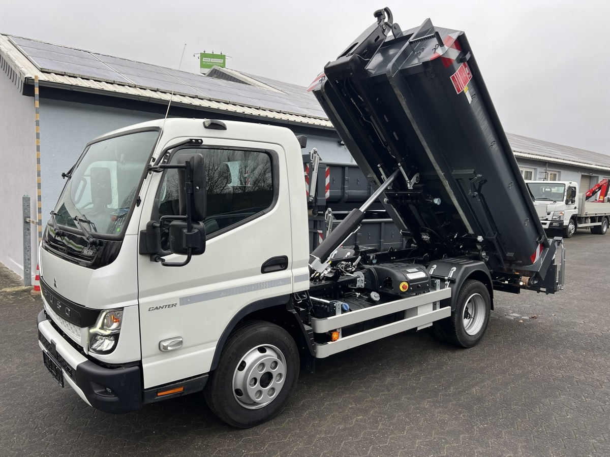 FUSO Fuso Canter 7C18 City Abrollkipper AHK Hooklift - Pacēlājs ar āķi: foto 3 FUSO Fuso Canter 7C18 City Abrollkipper AHK Hooklift - Pacēlājs ar āķi: foto 3