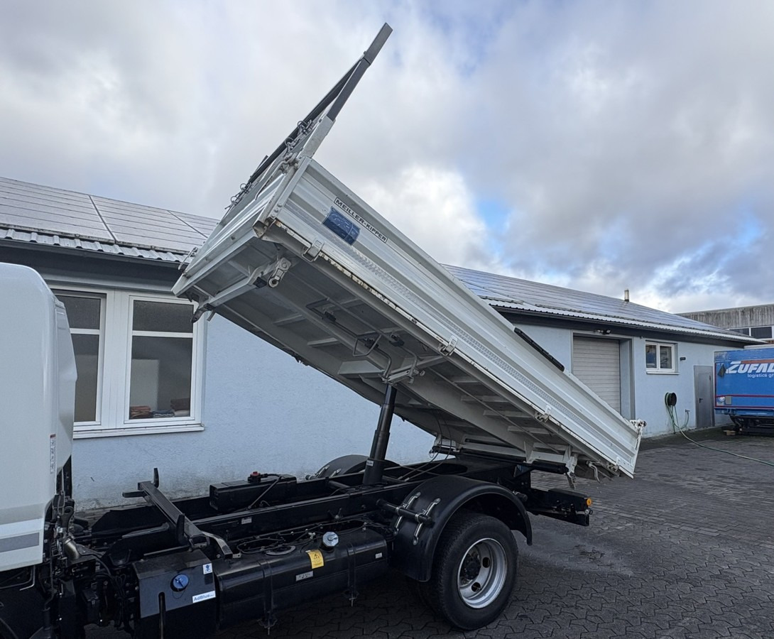 FUSO Meiller 3-Seiten Kipper Aufbau Bj. 2023 - Komercauto pašizgāzējs: foto 1 FUSO Meiller 3-Seiten Kipper Aufbau Bj. 2023 - Komercauto pašizgāzējs: foto 1