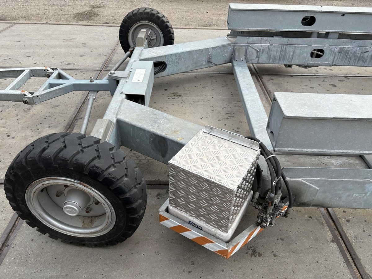 HARBECK Hafentrailer Harbeck LTS200 20t - Laivu piekabe: foto 5 HARBECK Hafentrailer Harbeck LTS200 20t - Laivu piekabe: foto 5