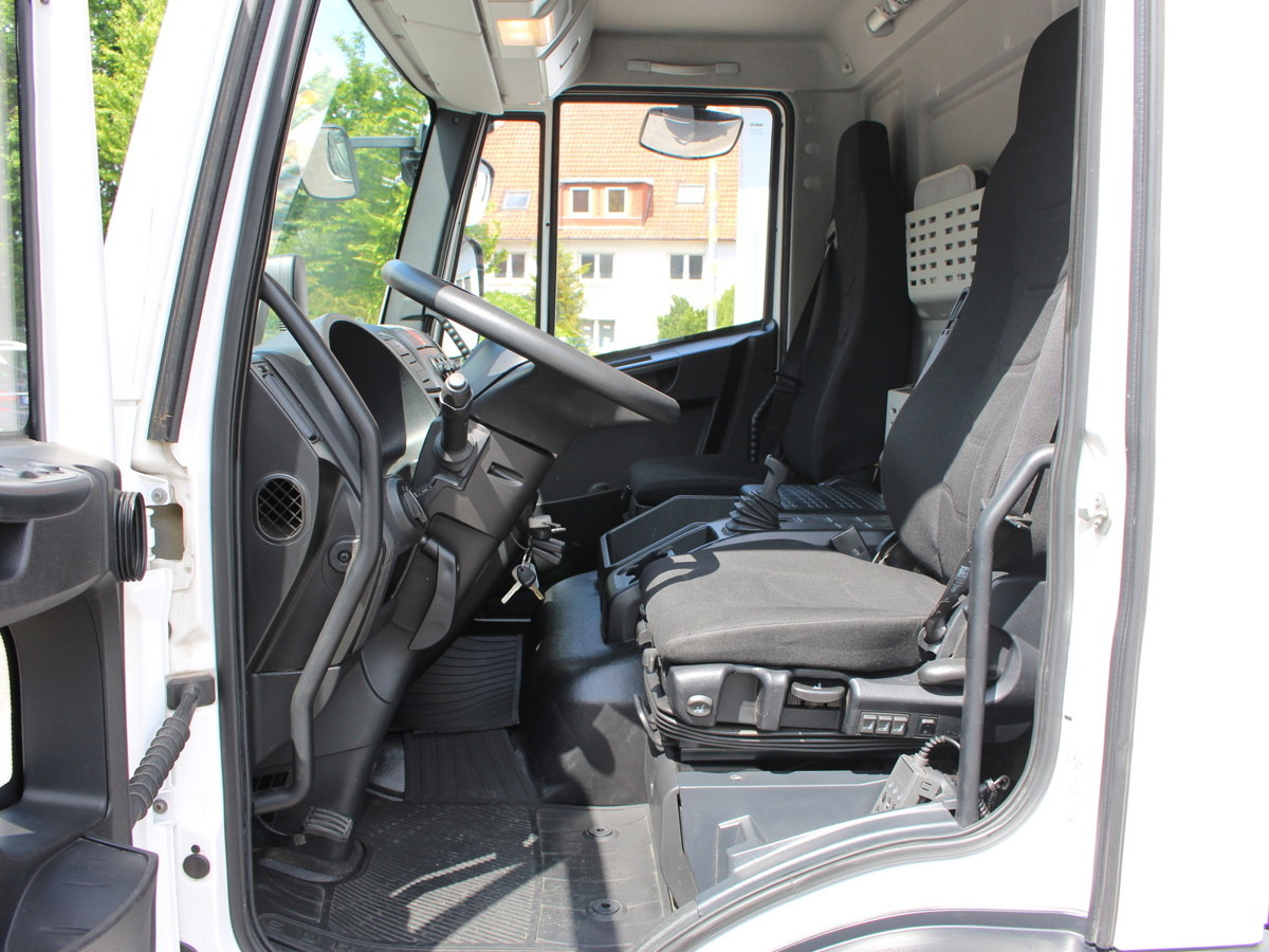 IVECO Euro Cargo 80E21 Alu Pritsche 6.10m! NEU AHK - Automašīna ar kravas platformu: foto 4 IVECO Euro Cargo 80E21 Alu Pritsche 6.10m! NEU AHK - Automašīna ar kravas platformu: foto 4
