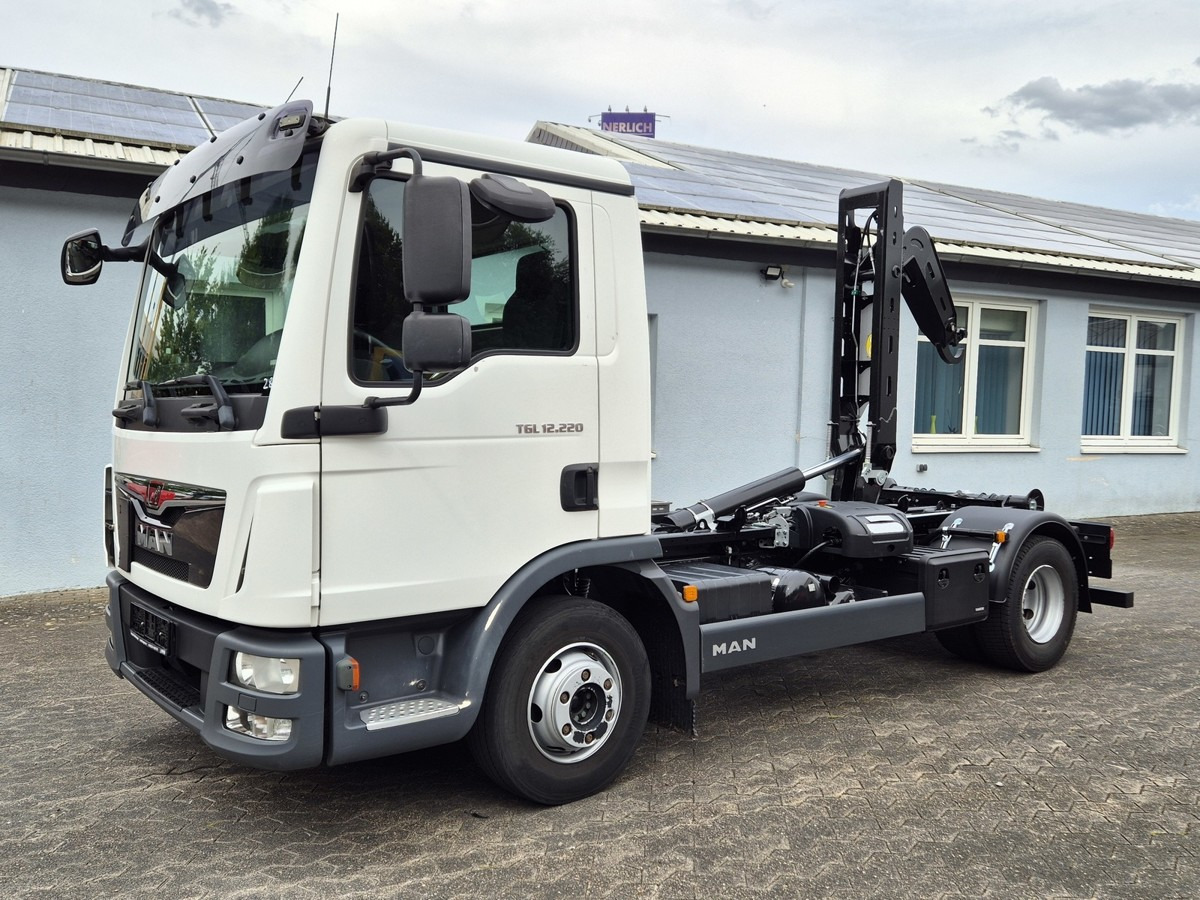 MAN TGL 12.250 BL City Abrollkipper AHK Euro 6 - Pacēlājs ar āķi: foto 3 MAN TGL 12.250 BL City Abrollkipper AHK Euro 6 - Pacēlājs ar āķi: foto 3