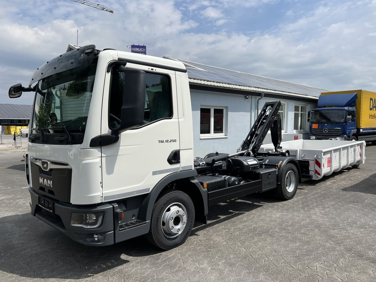 MAN TGL 12.250 BL NEU City Abrollkipper PowerMatic s - Pacēlājs ar āķi: foto 1 MAN TGL 12.250 BL NEU City Abrollkipper PowerMatic s - Pacēlājs ar āķi: foto 1