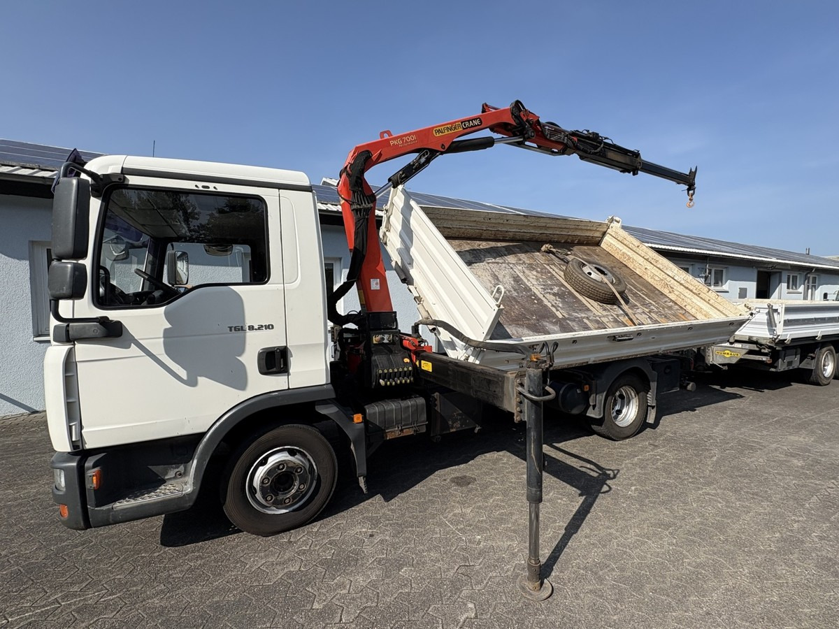 MAN TGL 8.210 Meiller Dreiseitenkipper mit Ladekran - Komercauto pašizgāzējs: foto 1 MAN TGL 8.210 Meiller Dreiseitenkipper mit Ladekran - Komercauto pašizgāzējs: foto 1