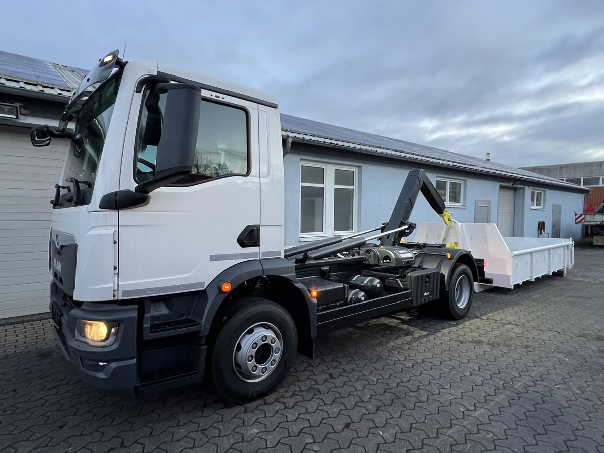 MAN TGM 15.290 BL Abrollkipper PowerMatic Standheiz. - Pacēlājs ar āķi: foto 5 MAN TGM 15.290 BL Abrollkipper PowerMatic Standheiz. - Pacēlājs ar āķi: foto 5