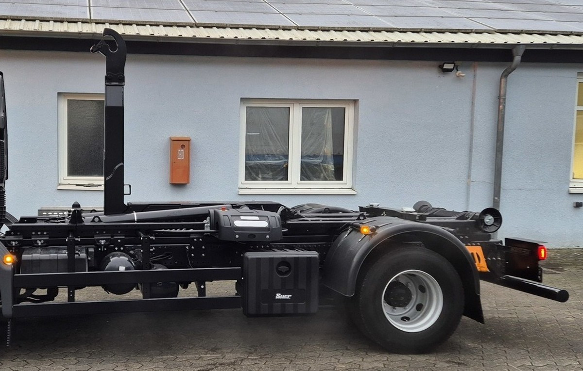 MAN TGM 15.290 BL Tipmatic Abrollkipper Mod.2021 - Pacēlājs ar āķi: foto 1 MAN TGM 15.290 BL Tipmatic Abrollkipper Mod.2021 - Pacēlājs ar āķi: foto 1