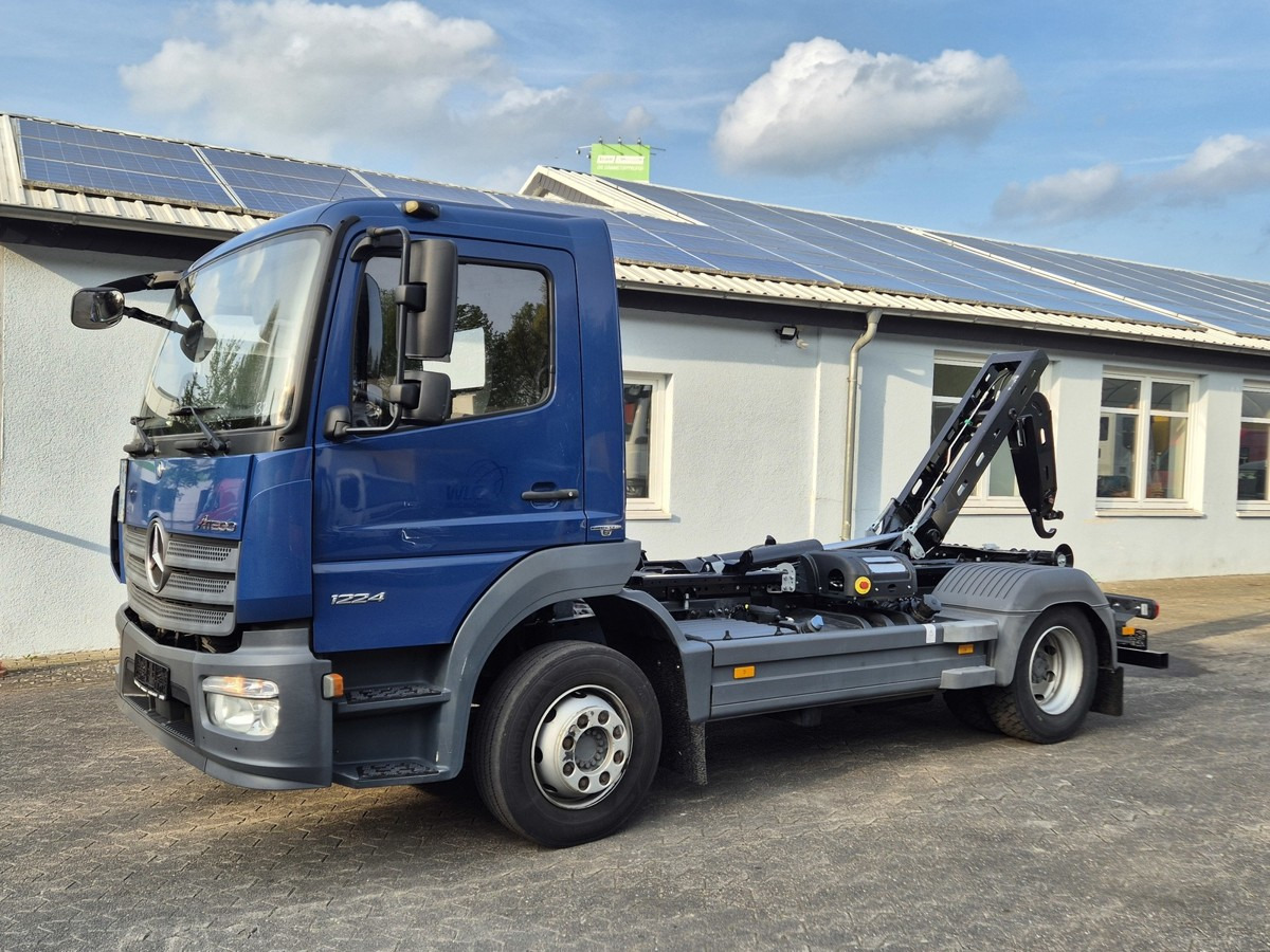 MERCEDES-BENZ 1224 L Atego City Abrollkipper NEU AHK Euro 6 - Pacēlājs ar āķi: foto 3 MERCEDES-BENZ 1224 L Atego City Abrollkipper NEU AHK Euro 6 - Pacēlājs ar āķi: foto 3