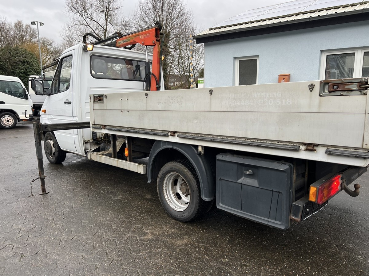 Automašīna ar kravas platformu MERCEDES-BENZ Sprinter 413 313 Pritsche Kran Palfinger PC2300: foto 15