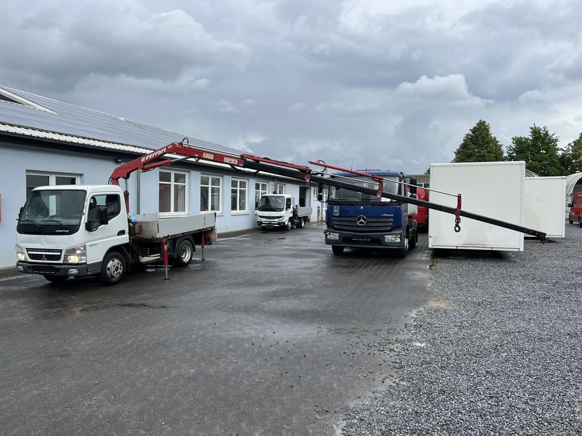 Pacēlājs ar āķi, Kravas auto ar manipulatoru MITSUBISHI Canter 5S13 m. Ladekran Ferrari 530 3xhydr1xmech: foto 6