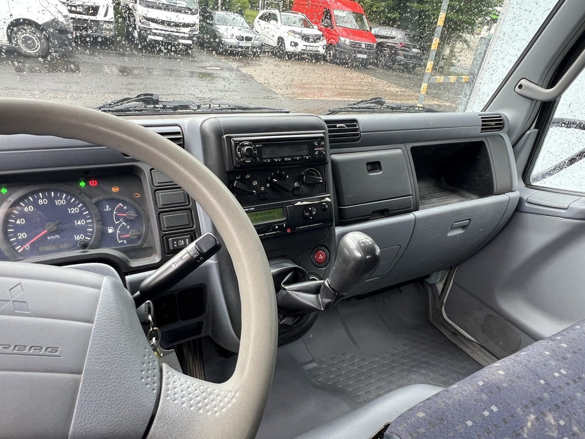 Pacēlājs ar āķi, Kravas auto ar manipulatoru MITSUBISHI Canter 5S13 m. Ladekran Ferrari 530 3xhydr1xmech: foto 19