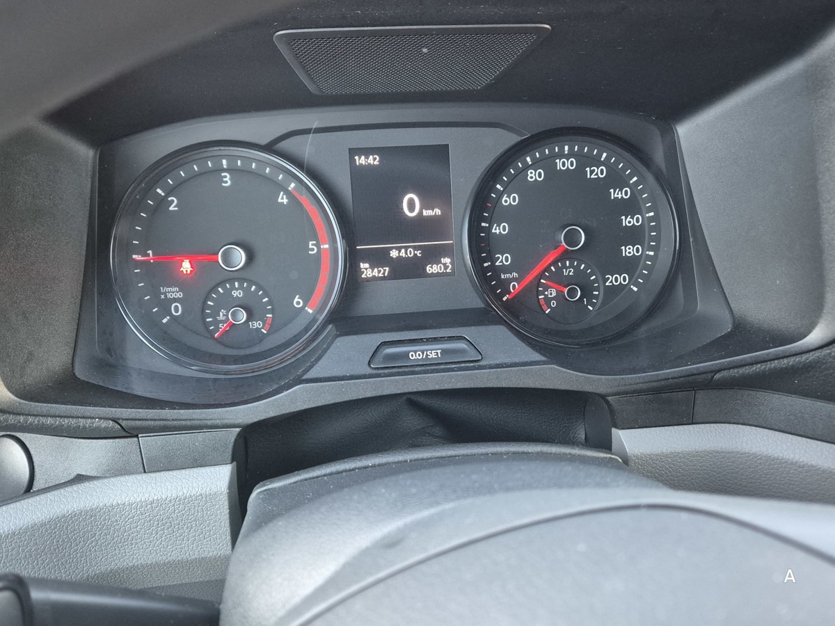 VW Crafter 35 Maxi L4H3, 1.Hand, 28tkm! - Kravas mikroautobuss: foto 5 VW Crafter 35 Maxi L4H3, 1.Hand, 28tkm! - Kravas mikroautobuss: foto 5