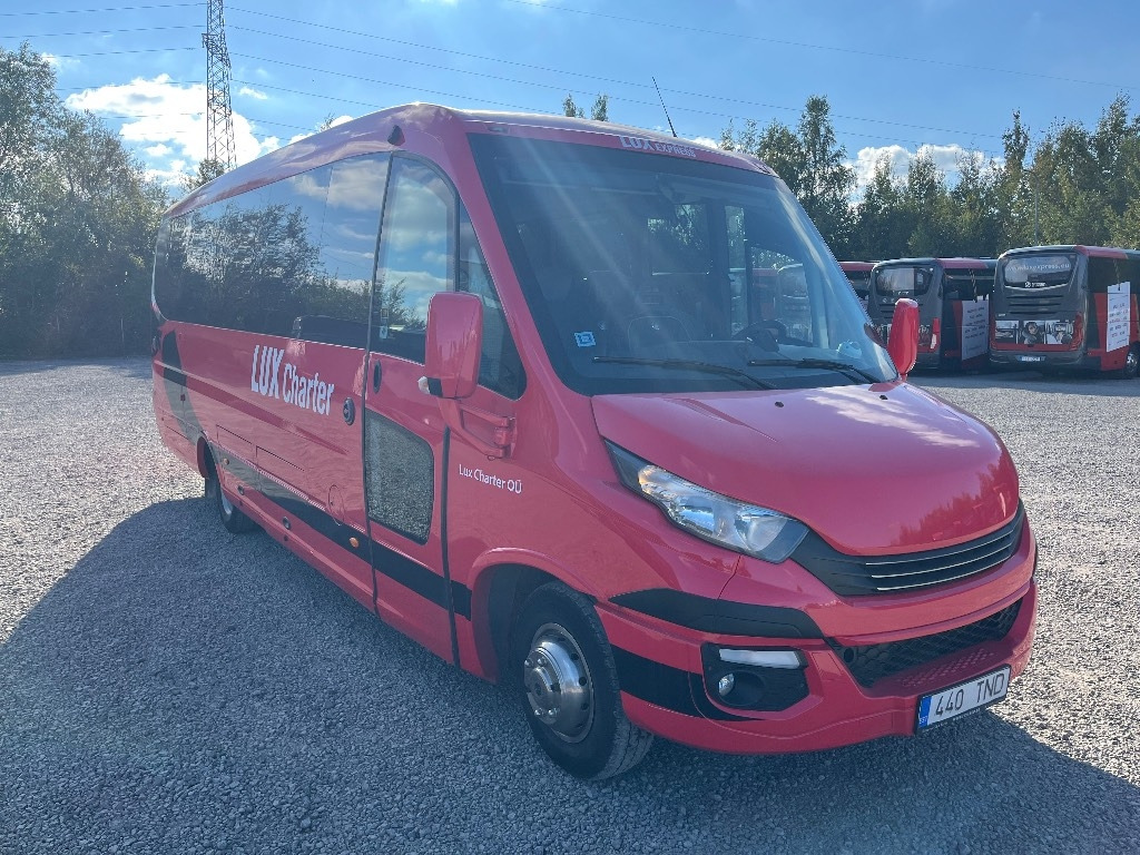 Iveco FERQUI SUNRISE - Mikroautobuss, Pasažieru furgons: foto 1 Iveco FERQUI SUNRISE - Mikroautobuss, Pasažieru furgons: foto 1