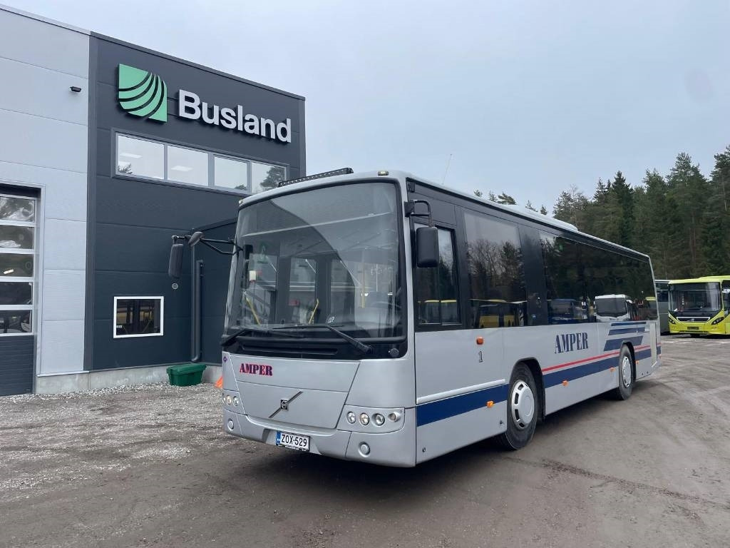 Volvo 8700 B7R - Piepilsētas autobuss: foto 1 Volvo 8700 B7R - Piepilsētas autobuss: foto 1