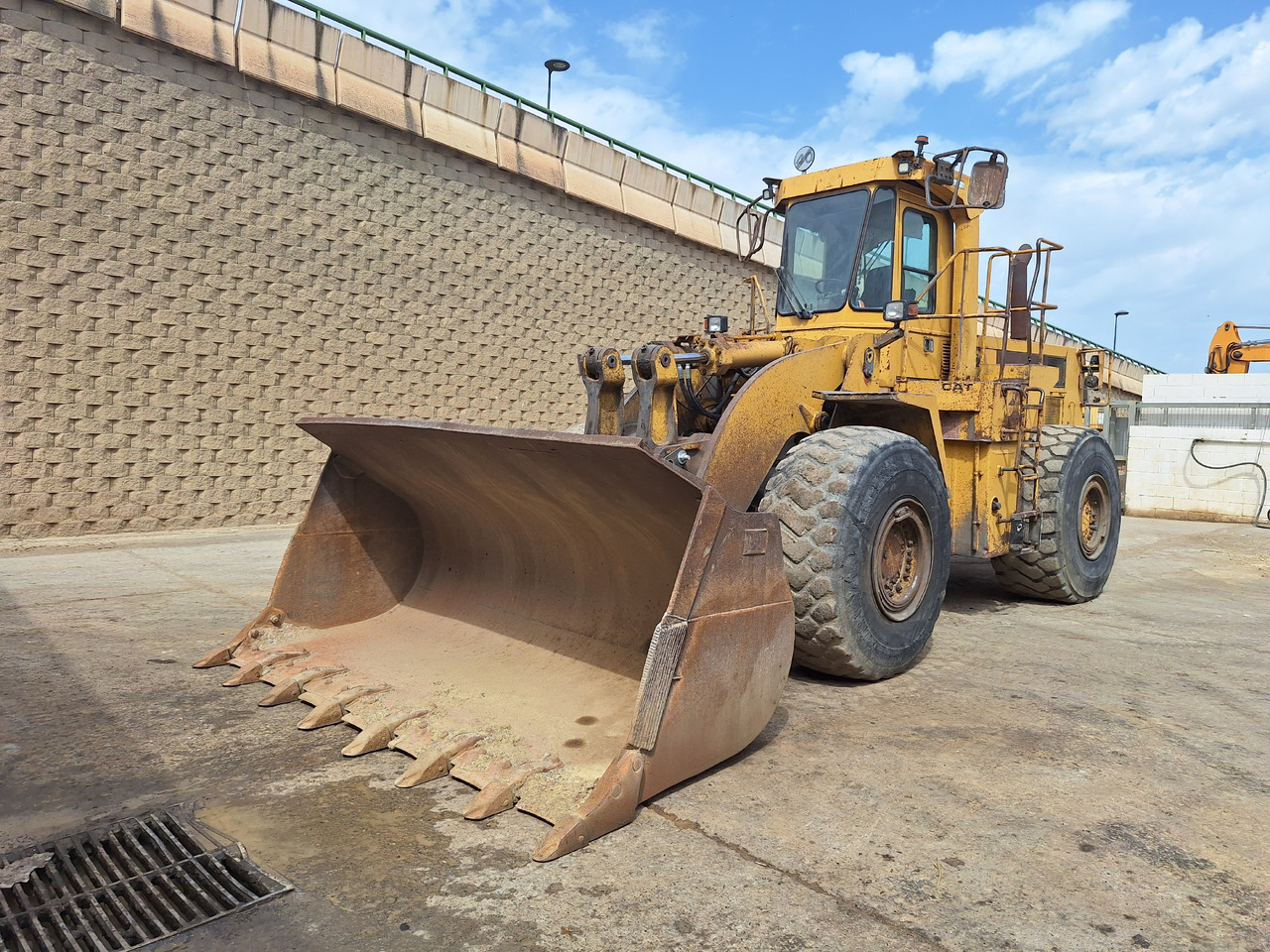 CATERPILLAR 980 C - Riteņu iekrāvējs: foto 1 CATERPILLAR 980 C - Riteņu iekrāvējs: foto 1