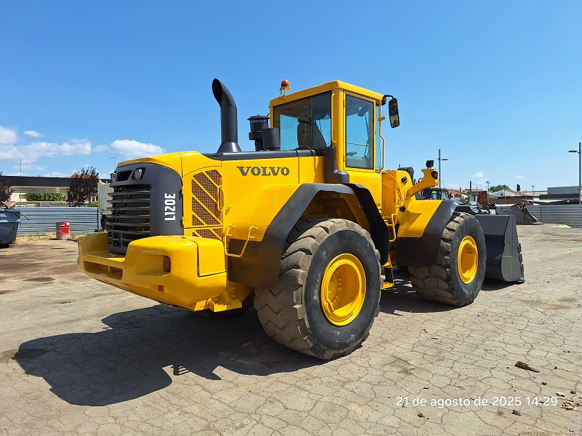 VOLVO L120E - Riteņu iekrāvējs: foto 4 VOLVO L120E - Riteņu iekrāvējs: foto 4