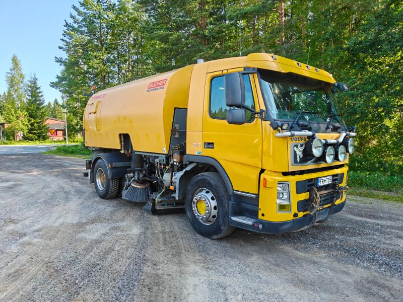 BUCHER Optifant 70 Volvo FM9 - Ielu tīrīšanas mašīna: foto 1 BUCHER Optifant 70 Volvo FM9 - Ielu tīrīšanas mašīna: foto 1