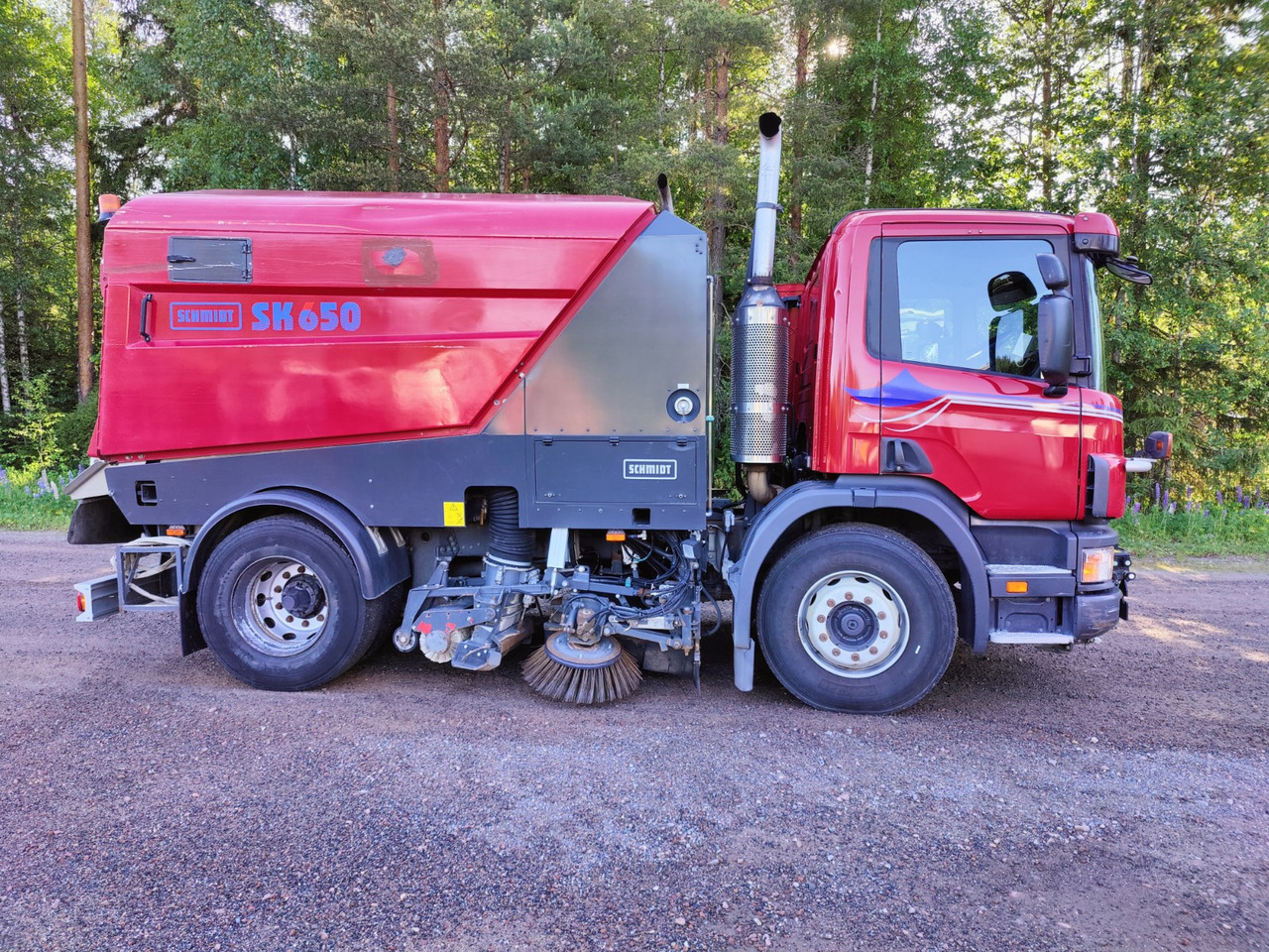 SCHMIDT SK650 / Scania P94 - Ielu tīrīšanas mašīna: foto 5 SCHMIDT SK650 / Scania P94 - Ielu tīrīšanas mašīna: foto 5