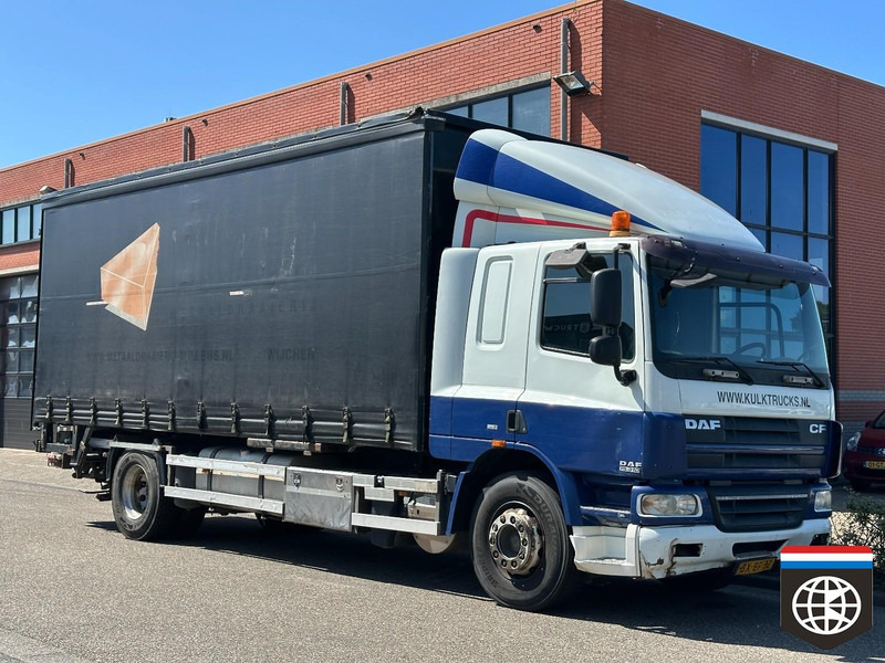 Kravas automašīna ar tentu DAF FA CF 75: foto 7