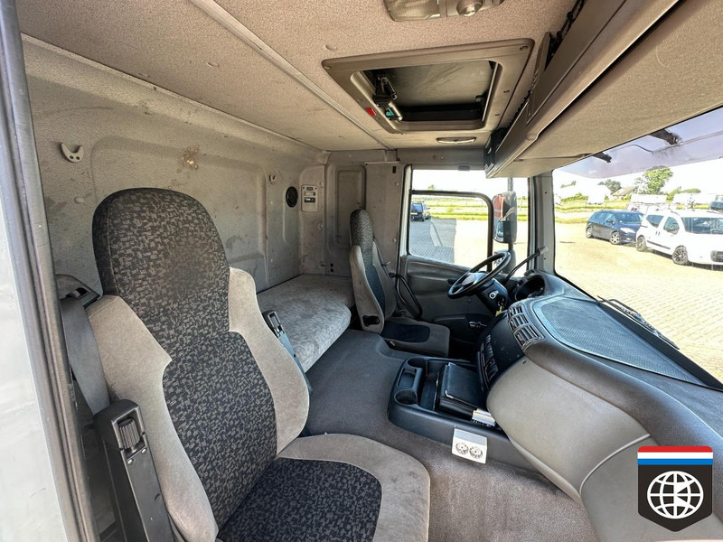 Kravas automašīna ar tentu DAF FA CF 75: foto 14