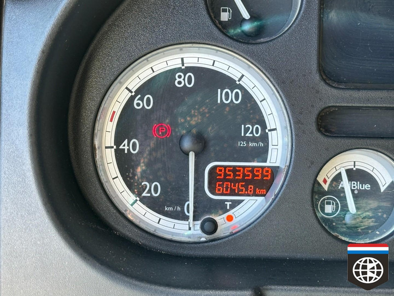 Kravas automašīna ar tentu DAF FA CF 75: foto 13