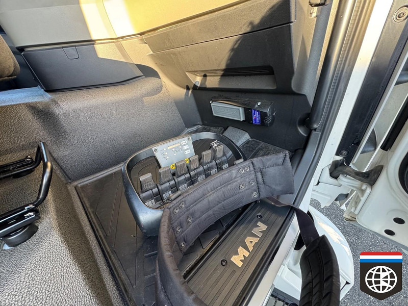 MAN TGX 26 470 PALLFINGER 19 - RETARDER - concoustaat - Kravas auto ar manipulatoru: foto 5 MAN TGX 26 470 PALLFINGER 19 - RETARDER - concoustaat - Kravas auto ar manipulatoru: foto 5