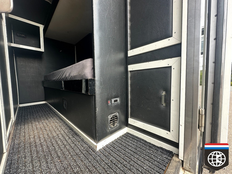Scania R 730 FLOWER COMBI / SHOWTRUCK - CONCOURSTAAT - Kravas automašīna refrižerators: foto 5 Scania R 730 FLOWER COMBI / SHOWTRUCK - CONCOURSTAAT - Kravas automašīna refrižerators: foto 5