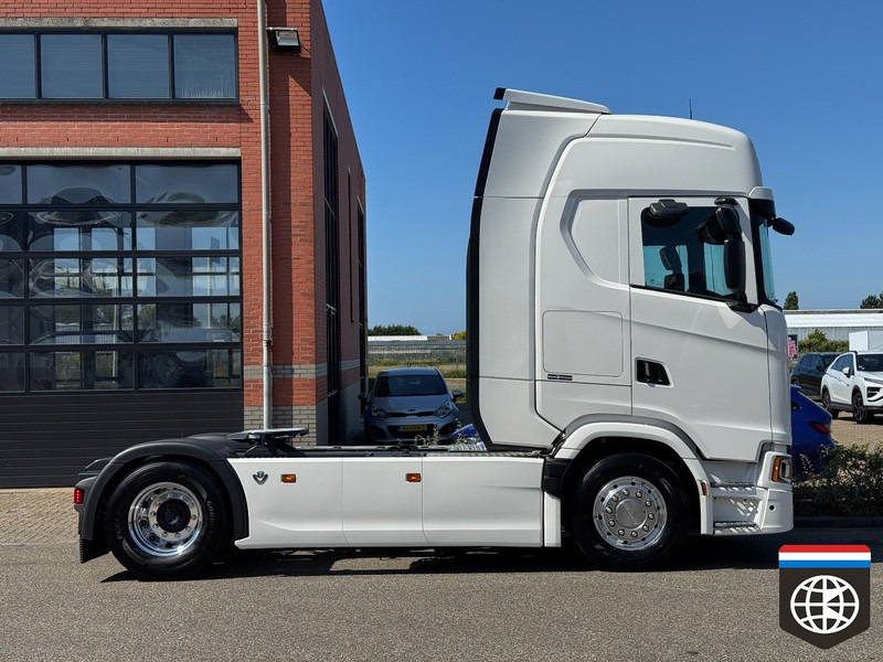 Scania 590 S DOUBLE PTO - FULL SPOILER - NEW - Vilcējs: foto 4 Scania 590 S DOUBLE PTO - FULL SPOILER - NEW - Vilcējs: foto 4